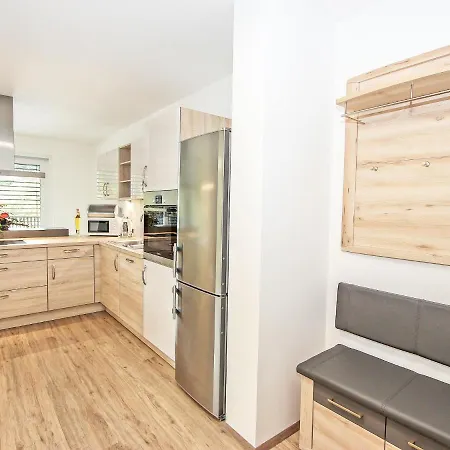 Rofan 227-3 Apartamento *